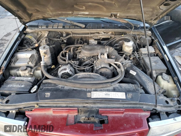 2001 Chevrolet S-10 LS with VIN 1GCCT19W718161384, listed as a Copart auction lot 84834104 with 288,874 mi miles and Salvage Title. Bid and sale history available at carsss.com. Image 11.