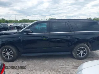 2018 Ford Expedition Max XLT with VIN 1FMJK1JT1JEA39208, listed as a IAAI auction lot 41845431 with 96,910 mi miles and . Bid and sale history available at DreamBid. Image 15.