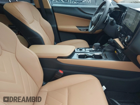 2025 Lexus NX with VIN 2T2HKCEZ3SC043032, listed as a IAAI auction lot 41704791 with 1,135 mi miles. Bid and sale history available at carsss.com. Image 14.