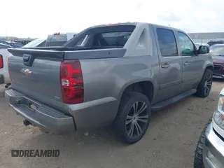 2008 Chevrolet Avalanche 3LT z VIN 3GNEC12098G178598, wystawiony jako IAAI lot #42169200 z przebiegiem 285 807 mil mil oraz . Historia ofert i sprzedaży dostępna na DreamBid. Obrazek 4.