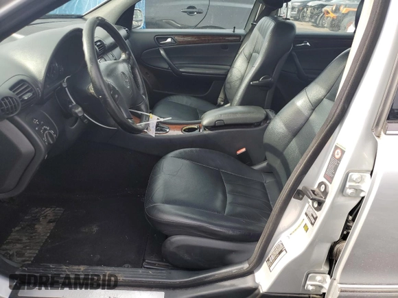 2006 Mercedes-Benz C 280 Luxury with VIN WDBRF92H06F784360, listed as a Copart auction lot 44264555 with Not Provided miles and Salvage Title. Bid and sale history available at DreamBid. Image 7.