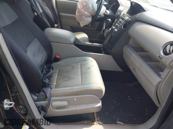2013 Honda Pilot LX with VIN 5FNYF4H24DB051250, listed as a IAAI auction lot 42433050 with 142,310 mi miles and . Bid and sale history available at DreamBid. Image 5.