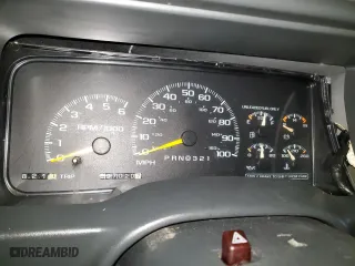 1999 Chevrolet Suburban with VIN 3GNEC16R5XG218523, listed as a Copart auction lot 72568494 with 297,020 mi miles and Salvage Title. Bid and sale history available at carsss.com. Image 9.