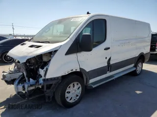 2020 Ford Transit Cargo z VIN 1FTBR1Y86LKB13703, wystawiony jako Copart lot #58082035 z przebiegiem 24 117 mil mil oraz Tytuł czysty. Historia ofert i sprzedaży dostępna na DreamBid. Obrazek 1.