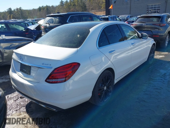 2016 Mercedes-Benz C C 300 Luxury with VIN 55SWF4KB2GU160423, listed as a IAAI auction lot 41690331 with 94,494 mi miles. Bid and sale history available at carsss.com. Image 4.