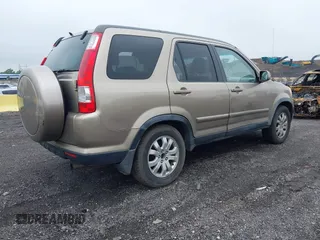 2006 Honda CR-V EX SE z VIN JHLRD78956C038888, wystawiony jako IAAI lot #42274712 z przebiegiem 143 633 mil mil oraz . Historia ofert i sprzedaży dostępna na DreamBid. Obrazek 4.