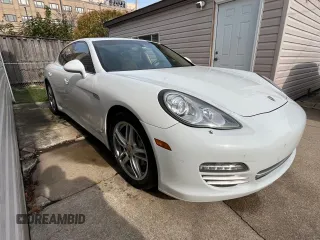 2013 Porsche Panamera with VIN WP0AA2A74DL016182, listed as a Copart auction lot 89269425 with 119,089 mi miles and Clean Title. Bid and sale history available at carsss.com. Image 1.
