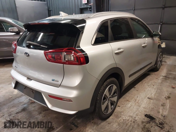 2019 Kia Niro LX with VIN KNDCB3LC5K5320824, listed as a IAAI auction lot 41996036 with 66,717 mi miles. Bid and sale history available at carsss.com. Image 4.