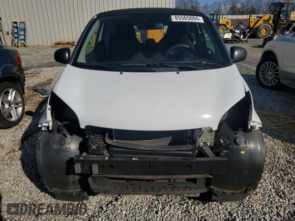 2019 Smart fortwo Pure z VIN WMEFJ9BA4KK386190, wystawiony jako Copart lot #85565094 z przebiegiem 15 531 mil mil oraz Szkody całkowita. Historia ofert i sprzedaży dostępna na DreamBid. Obrazek 5.