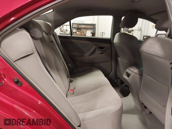 2009 Toyota Camry z VIN 4T4BE46K49R126704, wystawiony jako IAAI lot #41963584 z przebiegiem 180 248 mil mil oraz . Historia ofert i sprzedaży dostępna na DreamBid. Obrazek 8.