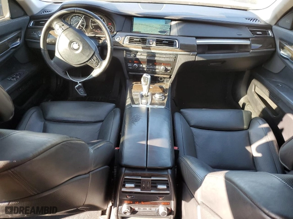 2011 BMW 7 Series 750i with VIN WBAKA8C59BCY37369, listed as a Copart auction lot 85466464 with 172,553 mi miles and Salvage Title. Bid and sale history available at carsss.com. Image 8.