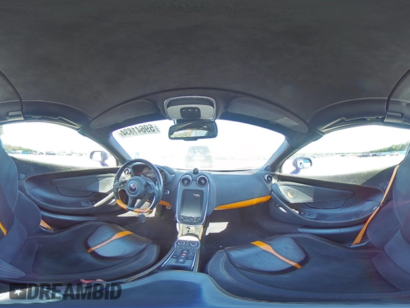 2018 McLaren 570S z VIN SBM13FAA8JW005006, wystawiony jako Copart lot #59641834 z przebiegiem 38 683 mil mil oraz Szkody całkowita. Historia ofert i sprzedaży dostępna na DreamBid. Obrazek 13.