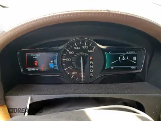 2015 Lincoln MKX z VIN 2LMDJ6JK3FBL33429, wystawiony jako Copart lot #57814675 z przebiegiem 82 293 mil mil oraz Szkoda całkowita • Salvage title. Historia ofert i sprzedaży dostępna na DreamBid. Obrazek 9.