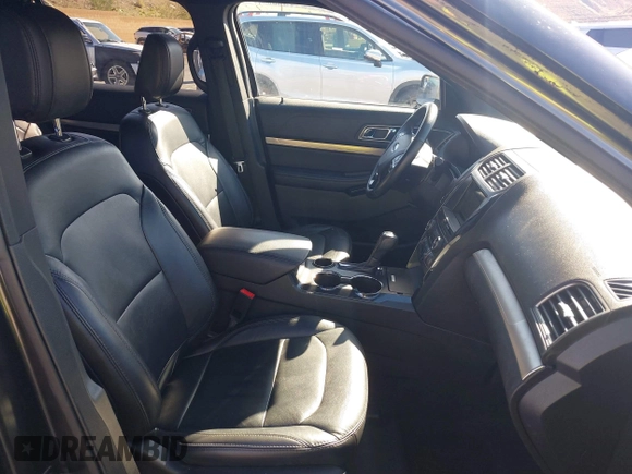 2018 Ford Explorer XLT with VIN 1FM5K7DH9JGA42583, listed as a IAAI auction lot 41418944 with 49,842 mi miles and . Bid and sale history available at DreamBid. Image 5.