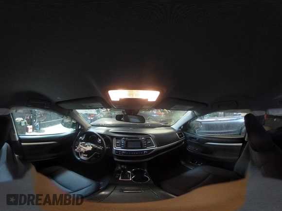 2018 Toyota Highlander LE with VIN 5TDBZRFHXJS879909, listed as a IAAI auction lot 42400961 with 35,721 mi miles and . Bid and sale history available at DreamBid. Image 20.