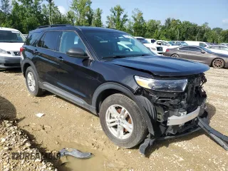 2023 Ford Explorer XLT with VIN 1FMSK7DH6PGB89990, listed as a Copart auction lot 63462545 with 40,152 mi miles and Clean title. Bid and sale history available at DreamBid. Image 4.