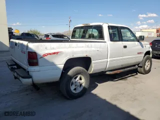 1996 Dodge Ram 1500 with VIN 3B7HF13Z3TG167034, listed as a Copart auction lot 72042524 with 211,593 mi miles and Salvage Title. Bid and sale history available at carsss.com. Image 3.