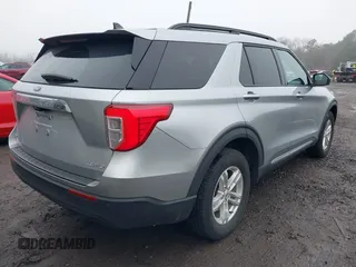 2023 Ford Explorer XLT with VIN 1FMSK8DH4PGA98237, listed as a IAAI auction lot 41950465 with 25,493 mi miles. Bid and sale history available at carsss.com. Image 4.