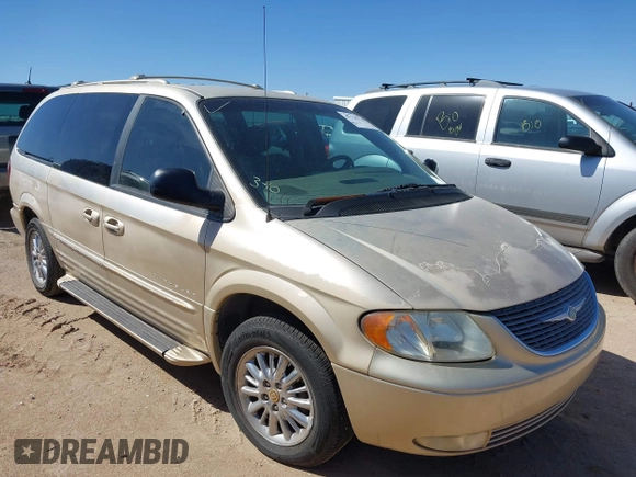 2001 Chrysler Town & Country Limited with VIN 2C8GP64L01R316795, listed as a IAAI auction lot 41756720 with 154,631 mi miles. Bid and sale history available at carsss.com. Image 1.