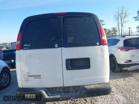 2012 Chevrolet Express Passenger LS с VIN 1GAZGZFG9C1103422, выставлен на аукционе IAAI как лот 41871577 с пробегом Не указан миль и . История ставок и продаж доступна на DreamBid. Изображение 15.