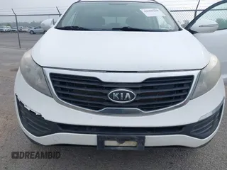 2011 Kia Sportage LX with VIN KNDPB3A24B7096901, listed as a IAAI auction lot 42090280 with 257,145 mi miles and . Bid and sale history available at carsss.com. Image 6.