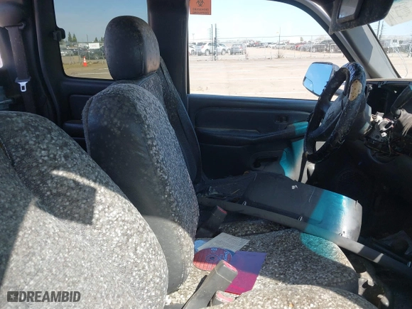 2003 Chevrolet Silverado 1500 LS with VIN 1GCEK19V93E375767, listed as a IAAI auction lot 41772028 with 1 mi miles. Bid and sale history available at carsss.com. Image 5.