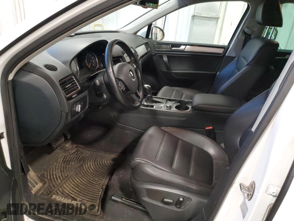 2012 Volkswagen Touareg Exec with VIN WVGEF9BP4CD011823, listed as a Copart auction lot 84063034 with 110,694 mi miles and Non Repairable. Bid and sale history available at DreamBid. Image 7.