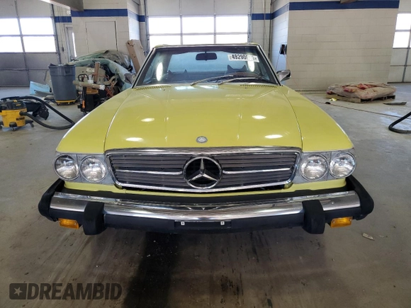 1975 Mercedes-Benz SL with VIN 10704412022665, listed as a Copart auction lot 49290605 with 85,380 mi miles and Clean title. Bid and sale history available at DreamBid. Image 5.