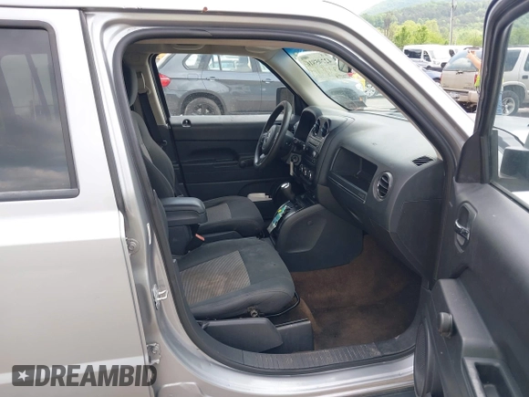 2014 Jeep Patriot Sport with VIN 1C4NJPBB7ED773445, listed as a IAAI auction lot 42205816 with 121,778 mi miles and . Bid and sale history available at DreamBid. Image 5.