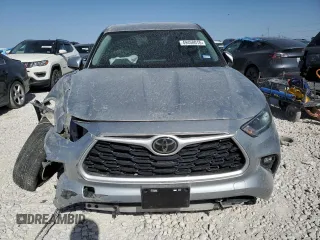 2021 Toyota Highlander L with VIN 5TDZZRAH2MS515896, listed as a Copart auction lot 49450015 with 57,639 mi miles and Salvage title. Bid and sale history available at DreamBid. Image 5.