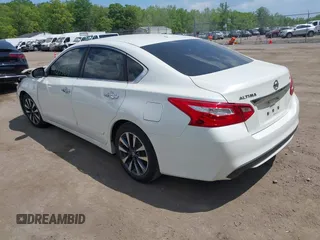 2016 Nissan Altima SR with VIN 1N4AL3AP3GC150465, listed as a IAAI auction lot 42171169 with 110,972 mi miles and . Bid and sale history available at DreamBid. Image 3.