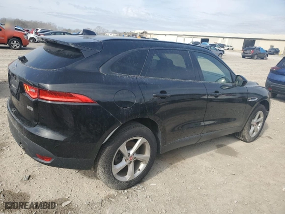 2018 Jaguar F-PACE 25t Premium with VIN SADCJ2FX5JA269668, listed as a Copart auction lot 86492694 with 67,429 mi miles and Salvage Title. Bid and sale history available at carsss.com. Image 3.