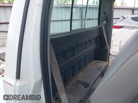1999 Ford F-250 XL с VIN 1FTNF20L7XEA00374, выставлен на аукционе IAAI как лот 42210425 с пробегом 73 885 миль миль и . История ставок и продаж доступна на DreamBid. Изображение 8.