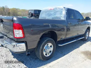 2022 Ram 2500 Tradesman with VIN 3C6UR5CL2NG252546, listed as a IAAI auction lot 41892519 with 26,830 mi miles. Bid and sale history available at carsss.com. Image 4.