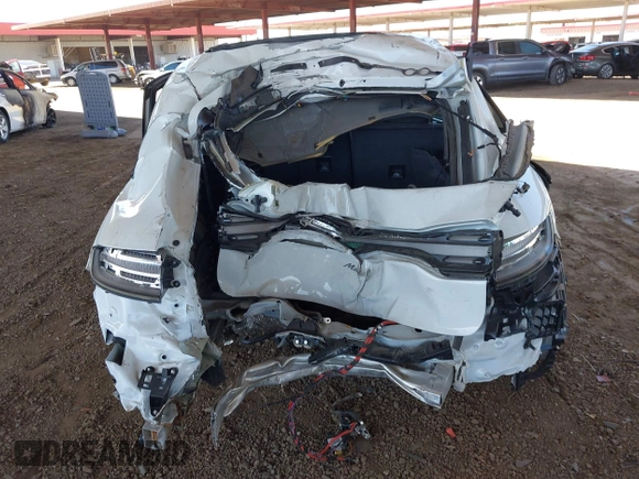 2024 Porsche Macan with VIN WP1AA2A55RLB16232, listed as a IAAI auction lot 42617348 with Not provided miles and . Bid and sale history available at DreamBid. Image 17.