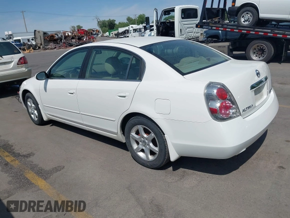 2006 Nissan Altima SE with VIN 1N4BL11D76N458904, listed as a IAAI auction lot 42421934 with 152,604 mi miles and . Bid and sale history available at DreamBid. Image 3.