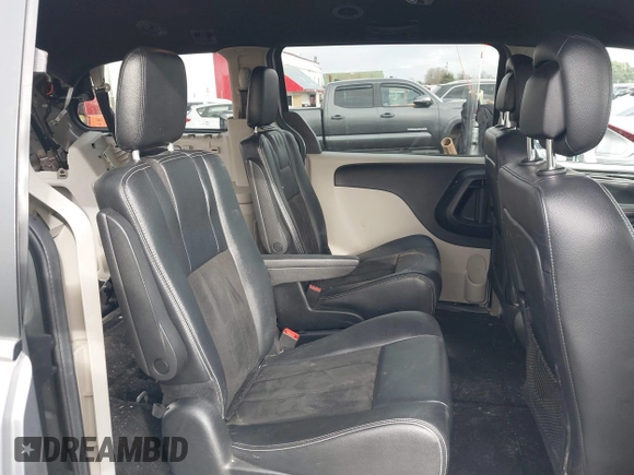 2019 Dodge Grand Caravan SXT with VIN 2C4RDGCG0KR786940, listed as a IAAI auction lot 41648332 with 96,427 mi miles and . Bid and sale history available at DreamBid. Image 8.