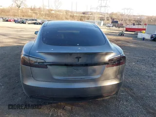 2018 Tesla Model S 75D z VIN 5YJSA1E4XJF291438, wystawiony jako IAAI lot #41311045 z przebiegiem Nie podano mil oraz . Historia ofert i sprzedaży dostępna na DreamBid. Obrazek 16.