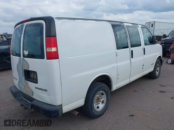2006 Chevrolet Express Cargo with VIN 1GCGG25VX61138366, listed as a IAAI auction lot 42811262 with 240,071 mi miles and . Bid and sale history available at DreamBid. Image 4.