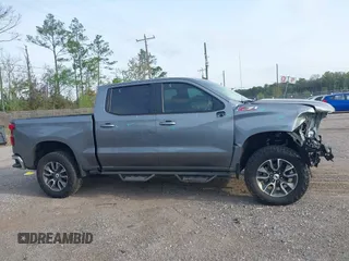 2021 Chevrolet Silverado 1500 LT with VIN 1GCUYDED4MZ149526, listed as a IAAI auction lot 41863285 with 38,591 mi miles. Bid and sale history available at carsss.com. Image 14.