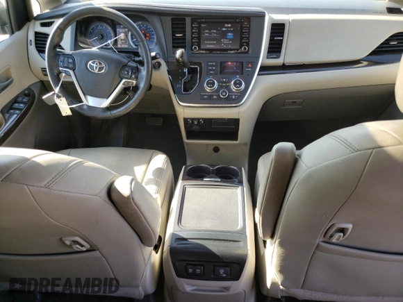 2018 Toyota Sienna XLE with VIN 5TDDZ3DCXJS208141, listed as a Copart auction lot 76208074 with 372,740 mi miles and Clean Title. Bid and sale history available at carsss.com. Image 8.