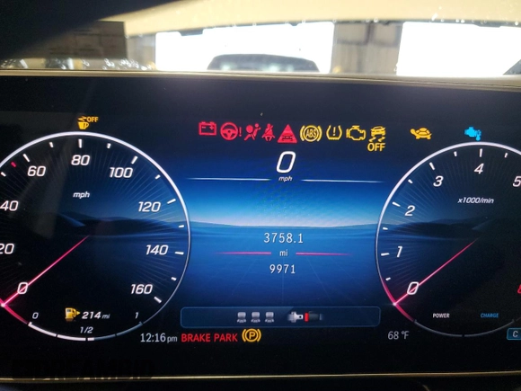 2025 Mercedes-Benz GLC 300 z VIN W1NKM4HB0SF282949, wystawiony jako Copart lot #56732965 z przebiegiem 9 971 mil mil oraz Szkoda całkowita • Salvage title. Historia ofert i sprzedaży dostępna na DreamBid. Obrazek 9.