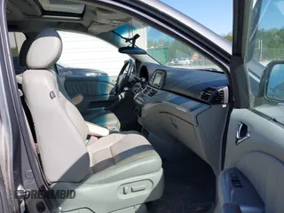 2008 Honda Odyssey EX-L with VIN 5FNRL387X8B028726, listed as a IAAI auction lot 42000456 with 209,427 mi miles. Bid and sale history available at carsss.com. Image 5.