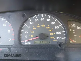 2000 Toyota 4Runner SR5 z VIN JT3HN86R1Y0301238, wystawiony jako IAAI lot #41896529 z przebiegiem 317 095 mil mil oraz . Historia ofert i sprzedaży dostępna na DreamBid. Obrazek 7.