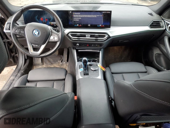 2023 BMW i4 eDrive35 z VIN WBY43AW04PFP61934, wystawiony jako Copart lot #48541455 z przebiegiem 37 042 mil mil oraz Czysty tytuł • Clean title. Historia ofert i sprzedaży dostępna na DreamBid. Obrazek 8.