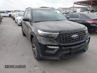 2023 Ford Explorer ST-Line z VIN 1FMSK7KH4PGA88739, wystawiony jako IAAI lot #42032609 z przebiegiem 41 818 mil mil oraz . Historia ofert i sprzedaży dostępna na DreamBid. Obrazek 1.