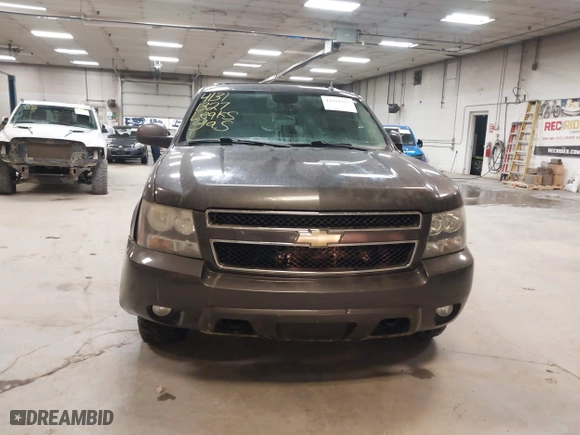 2010 Chevrolet Suburban LT with VIN 1GNUKJE36AR139025, listed as a IAAI auction lot 41311327 with 201,955 mi miles. Bid and sale history available at carsss.com. Image 12.