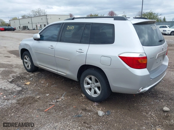 2009 Toyota Highlander with VIN JTEDS41A792092585, listed as a IAAI auction lot 42092110 with 266,217 mi miles. Bid and sale history available at carsss.com. Image 3.