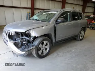 2016 Jeep Compass Sport z VIN 1C4NJDBB5GD631063, wystawiony jako Copart lot #62056385 z przebiegiem 119 706 mil mil oraz Szkoda całkowita • Salvage title. Historia ofert i sprzedaży dostępna na DreamBid. Obrazek 1.