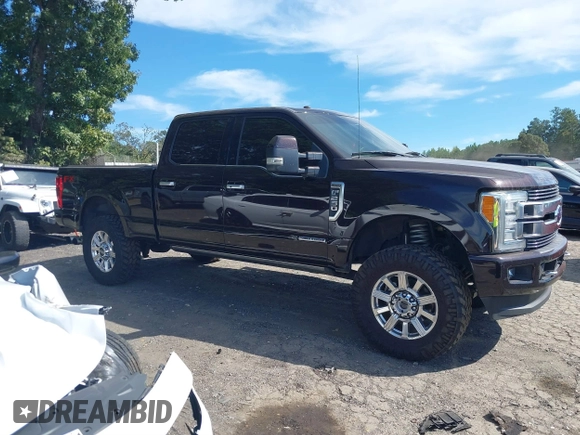 2018 Ford F-250 XL with VIN 1FT7W2BT5JEC36583, listed as a IAAI auction lot 40254495 with 137,845 mi miles and . Bid and sale history available at DreamBid. Image 13.